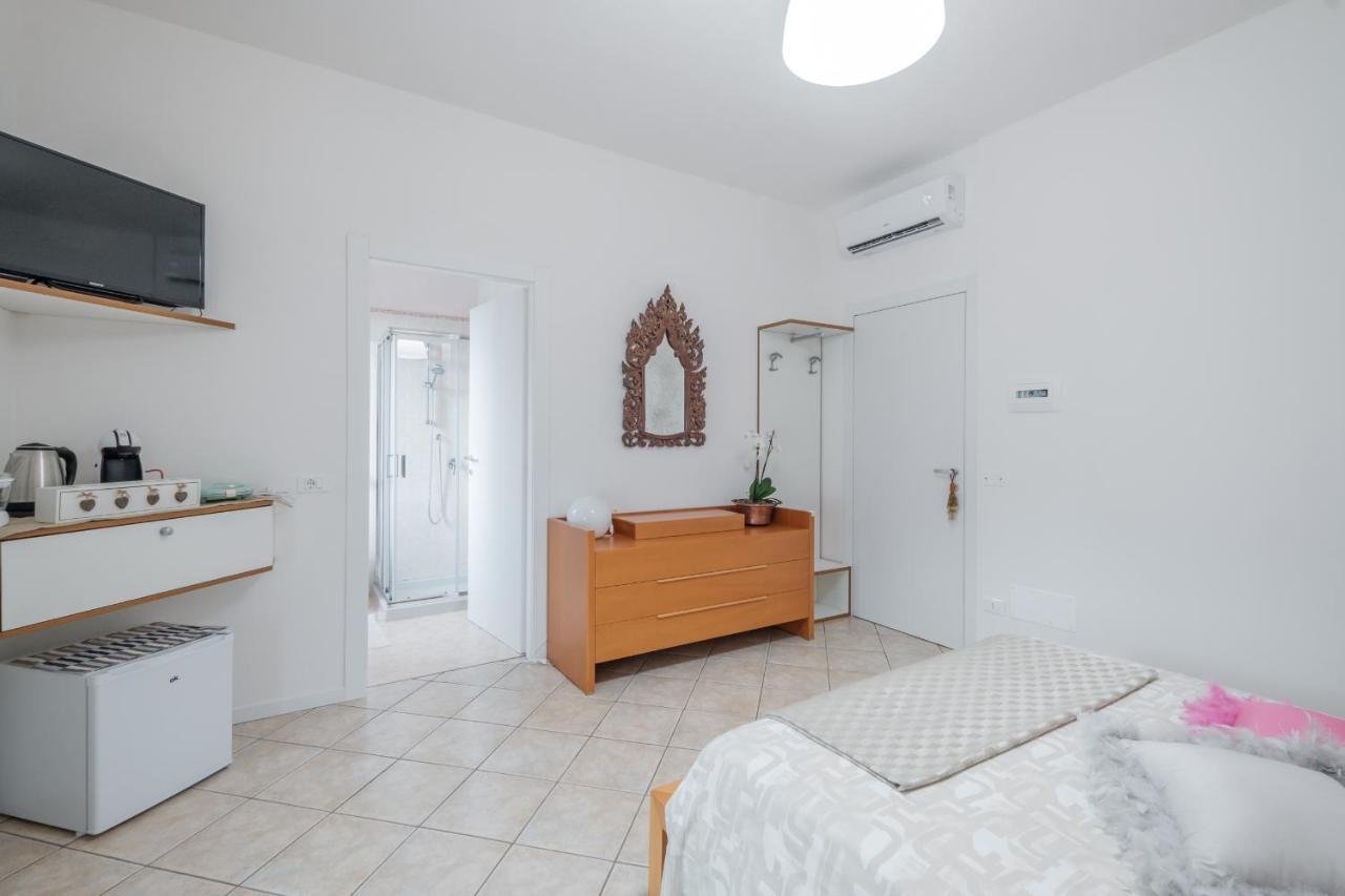 B&B Casa Gaia - Sirmione Dış mekan fotoğraf