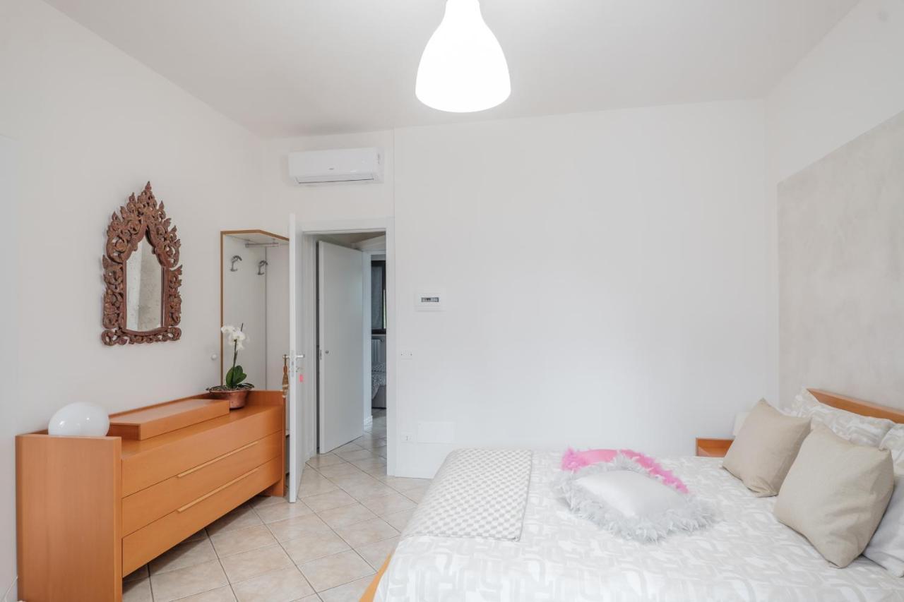 B&B Casa Gaia - Sirmione Dış mekan fotoğraf